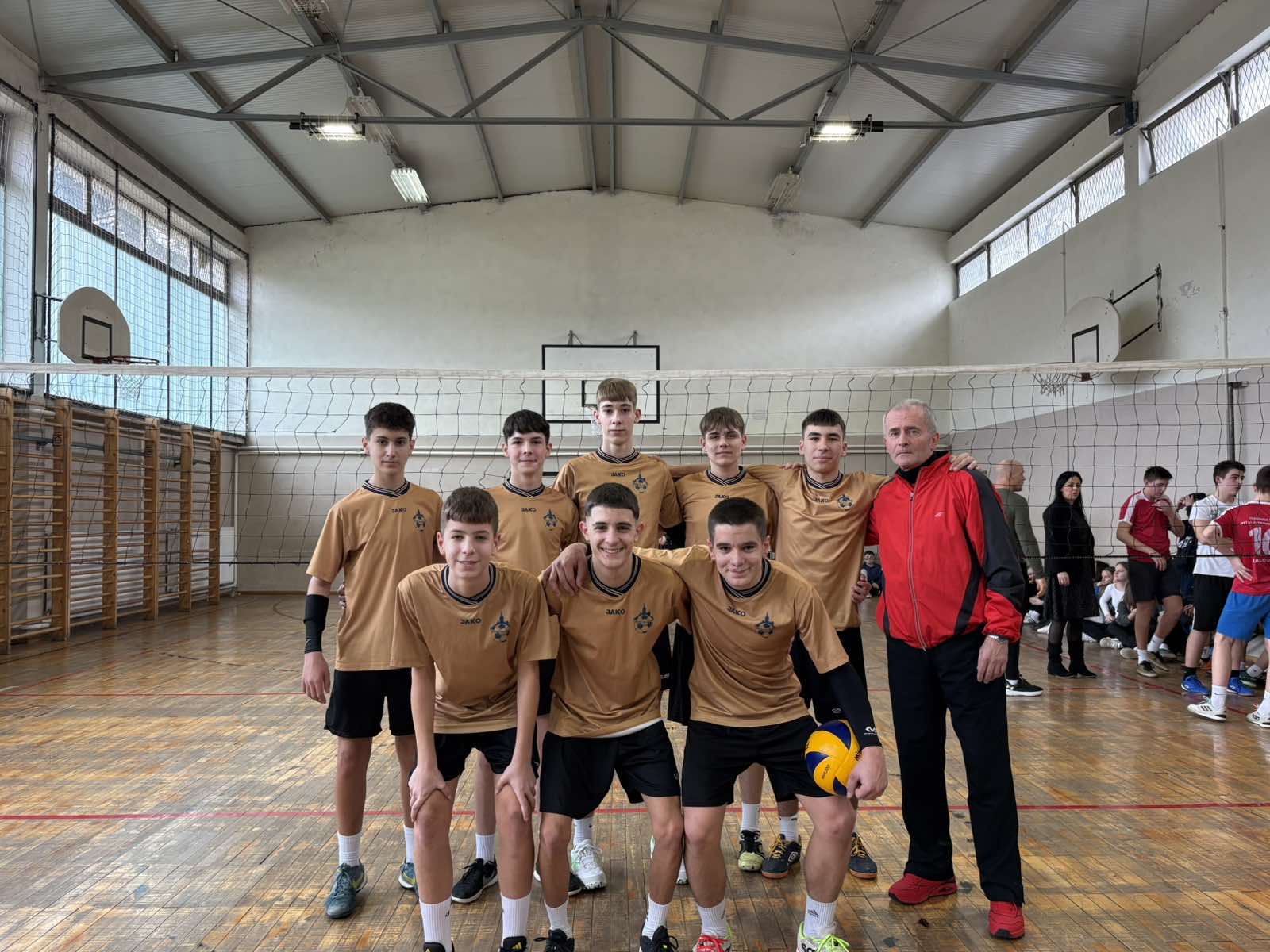 IMG-b6833d8acd979ab1976047cbd8f559a3-V